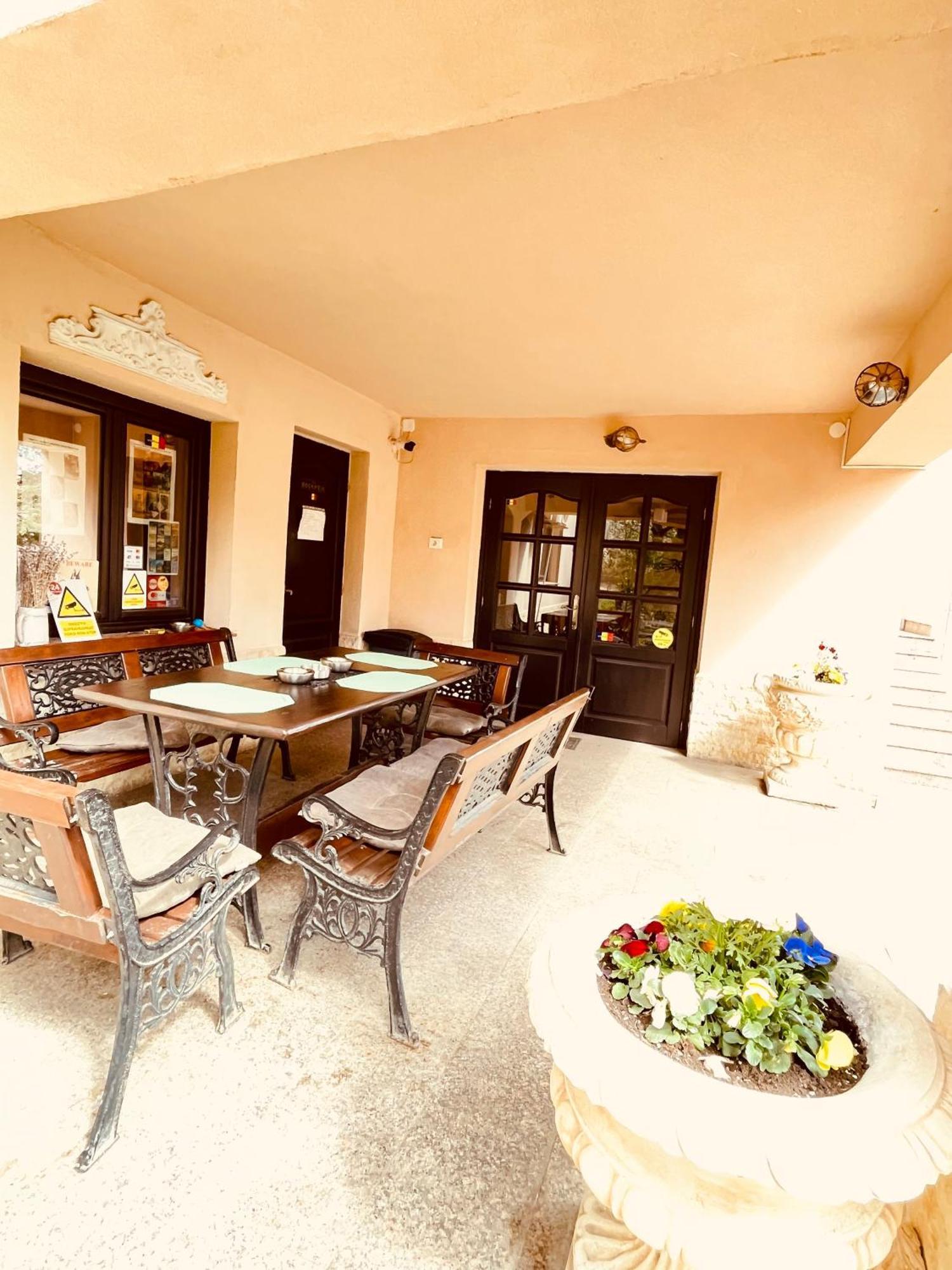 Leaganul Bucovinei Guest House Suceava Exterior photo