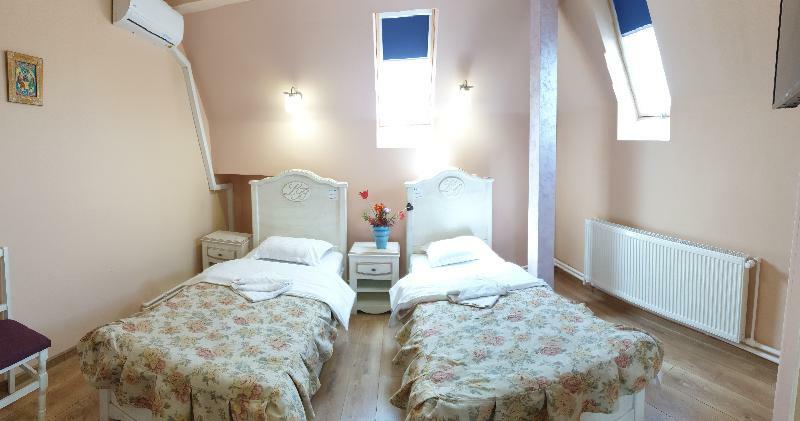 Leaganul Bucovinei Guest House Suceava Exterior photo